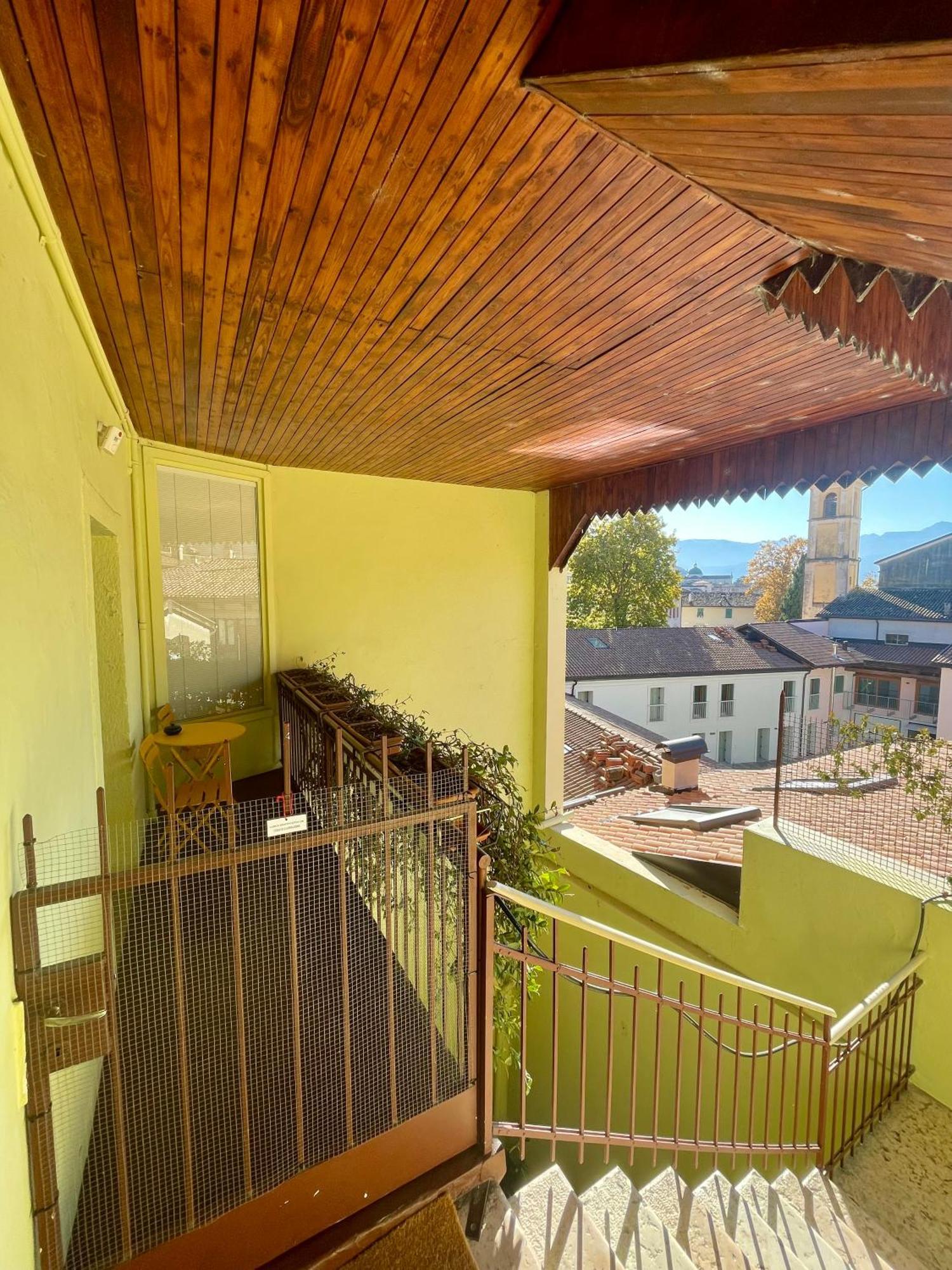 Appartamento Sui Tetti Del Centro Storico Rovereto  Zewnętrze zdjęcie