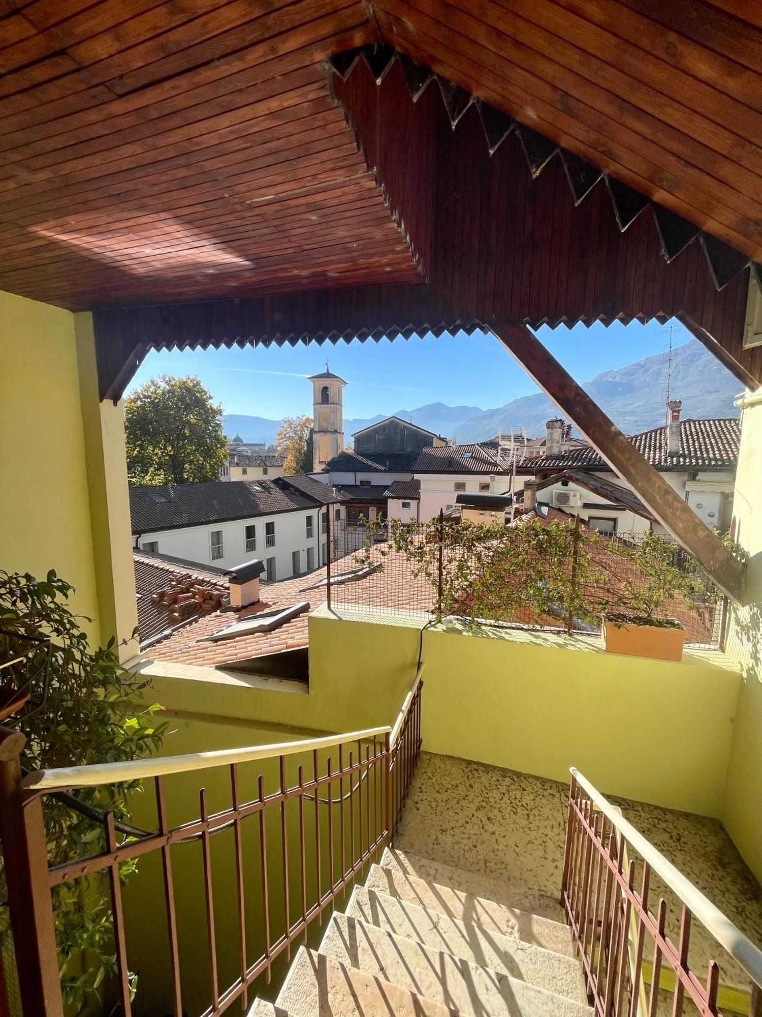 Appartamento Sui Tetti Del Centro Storico Rovereto  Zewnętrze zdjęcie